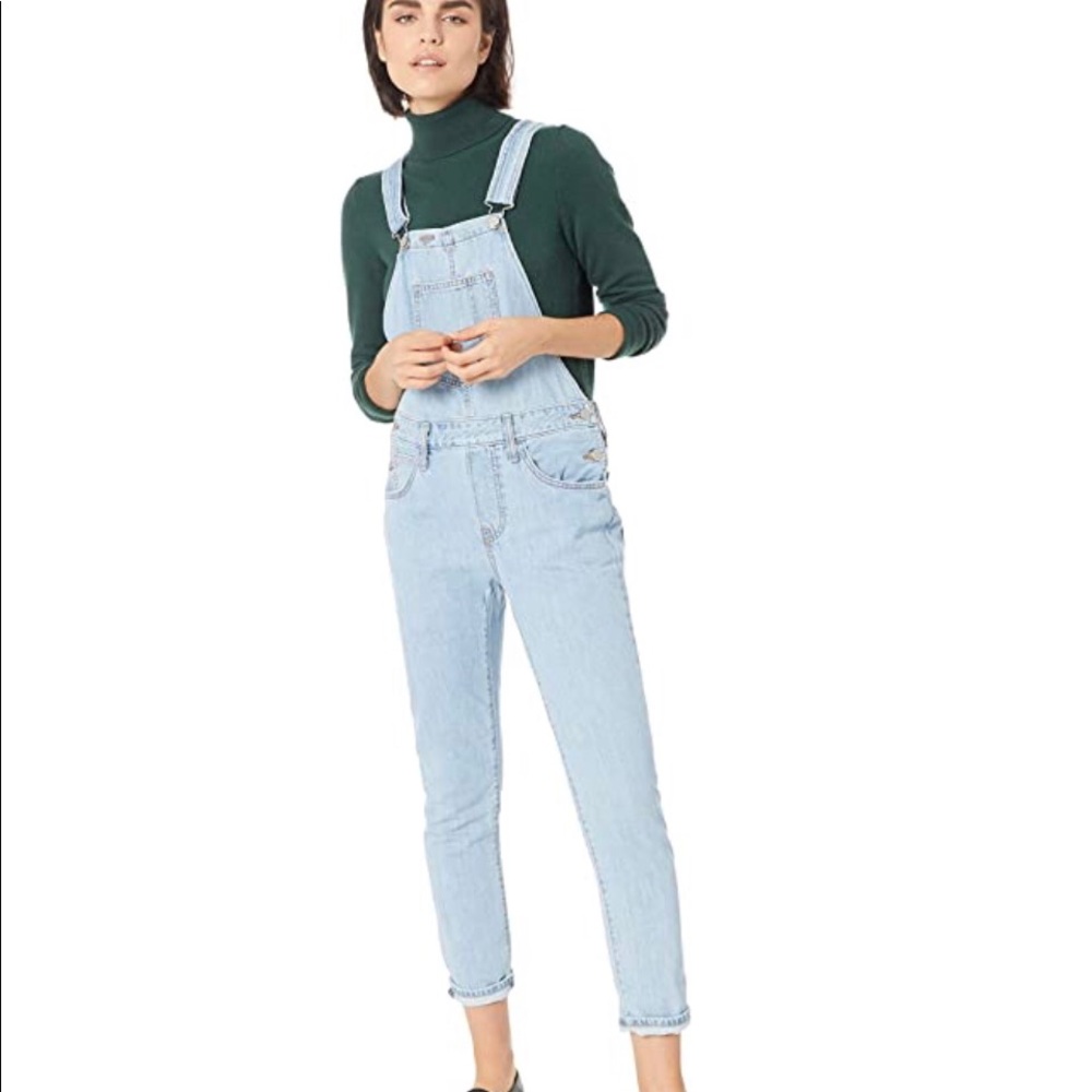 NWT Levi’s overalls